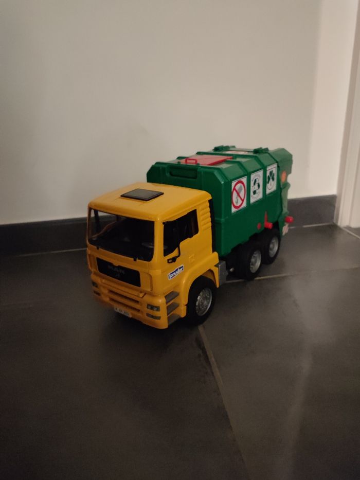 Camion Bruder - photo numéro 2