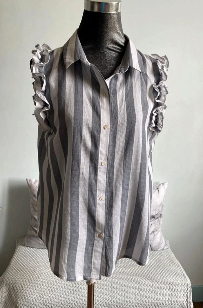 Chemise sans manches rayé. - photo numéro 3