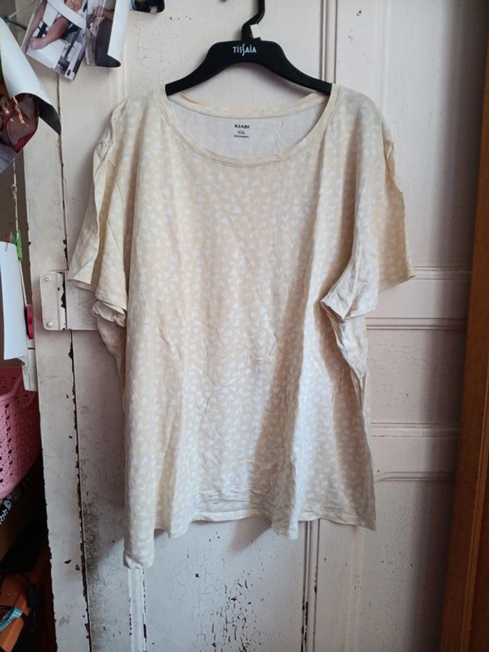 Tee-shirt  jaune clair t.50 52 kiabi pas vinted go