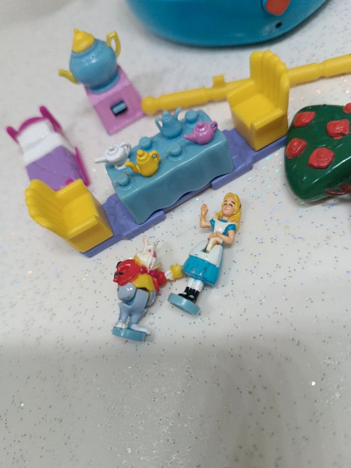 Polly pocket Disney mattel makeup surprise playset coeur bleu blue Heart Alice merveilles wonderland - photo numéro 10