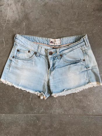 Short jean