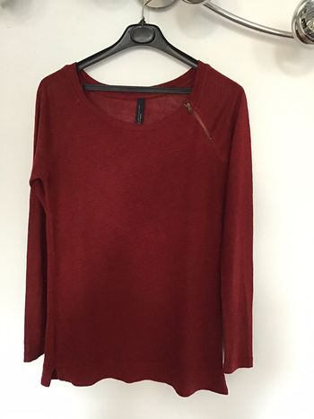 Pull fin zip sur le côté