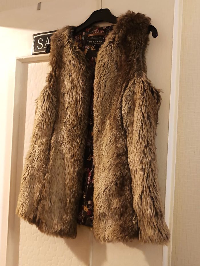 Veste Fourrure sans manches Bershka taille S