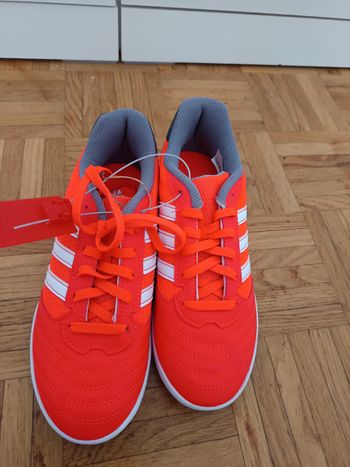 Baskets neuf