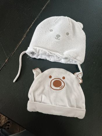 Lot de 2 bonnets naissance