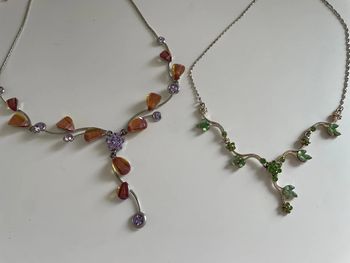 Collier vert et rose