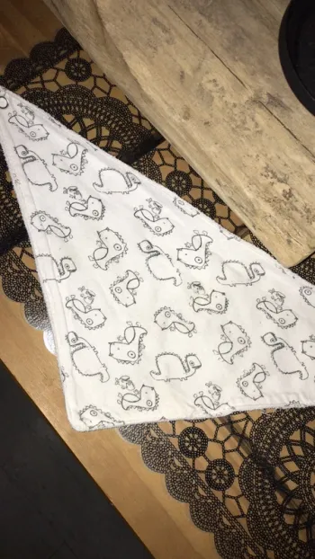 Bandana / bavoir dinosaure