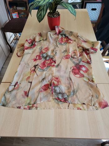 Chemisier manches courtes fleurs