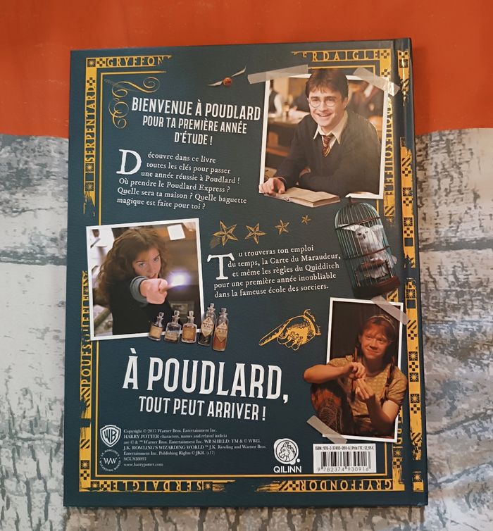 Livre poudlard Harry Potter - photo numéro 2