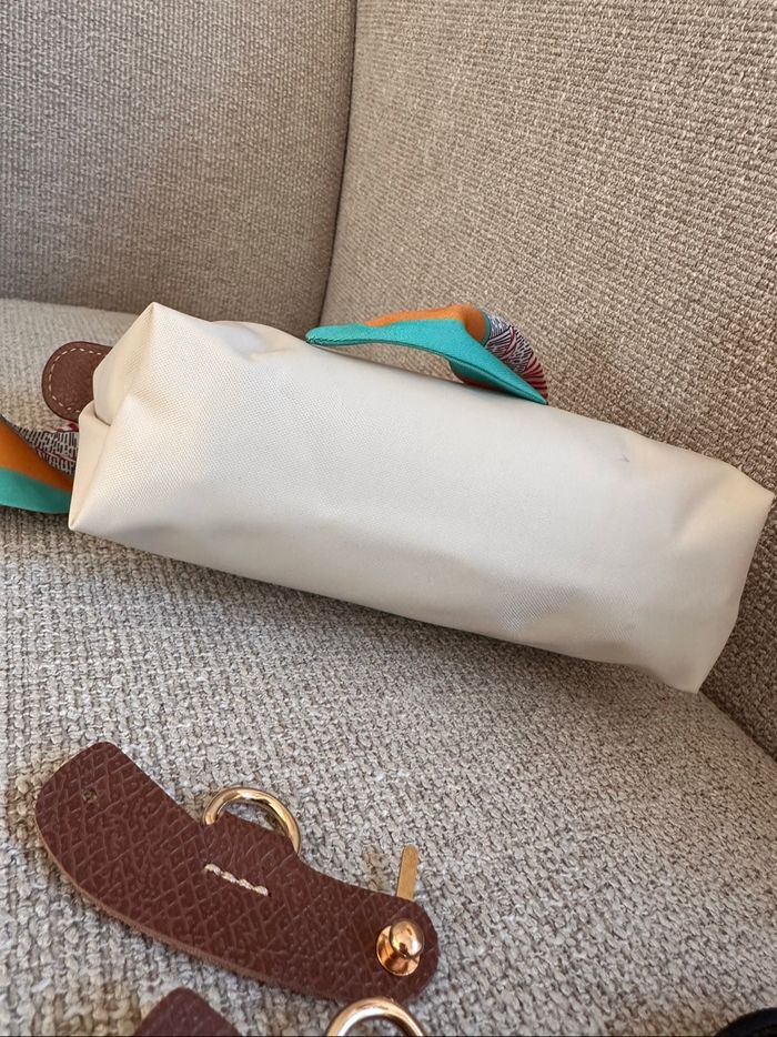 Petit sac Longchamp beige neuf - photo numéro 4