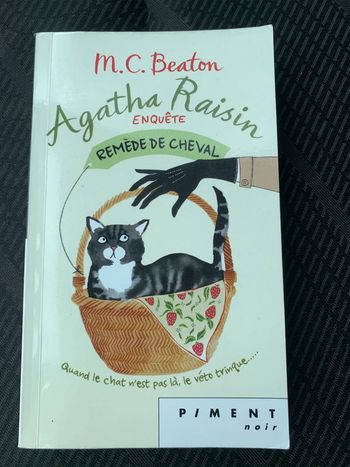 Agatha Raisin enquête Remède de Cheval