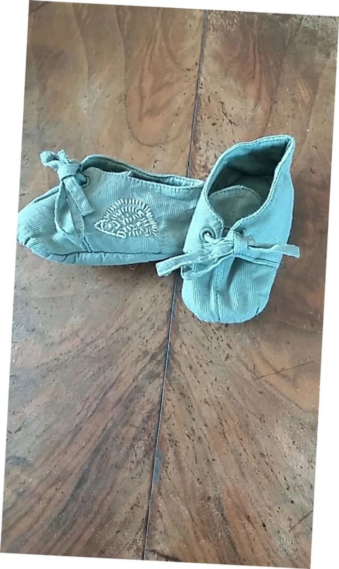 Chaussure 1 mois