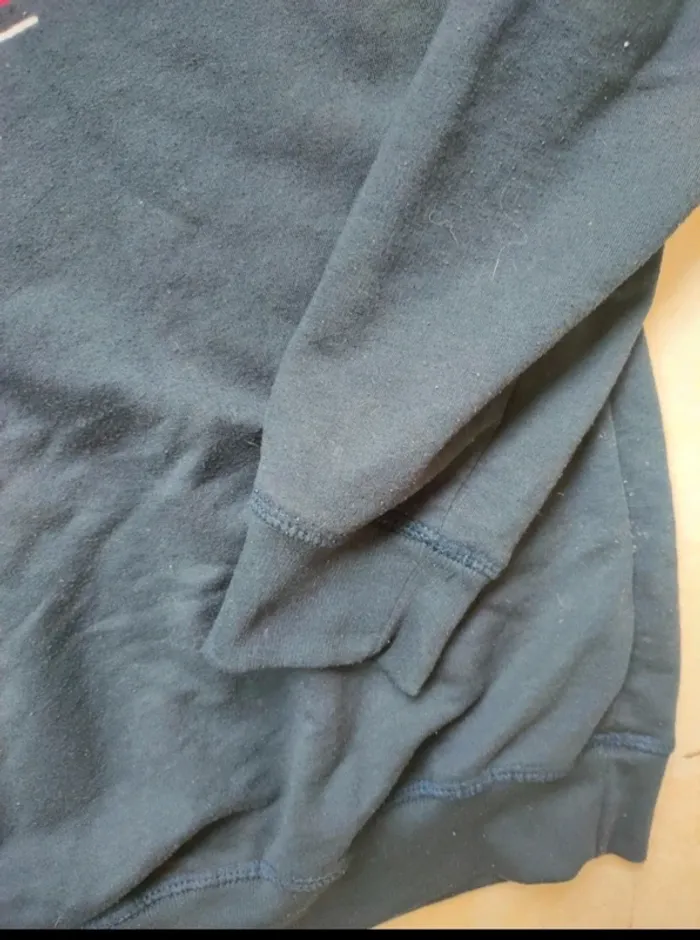 Sweat bleu coupe large avec inscription devant taille 40/L tex - photo numéro 4