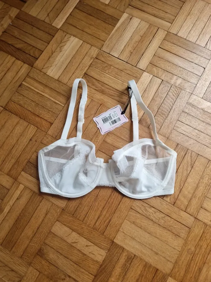 Soutien gorge 85D Chantal Thomass Neuf