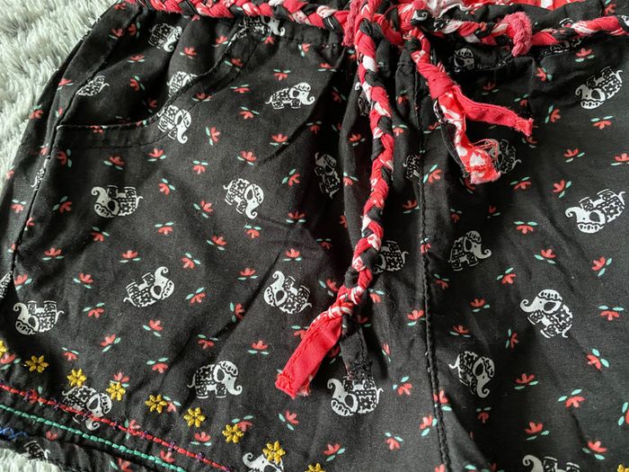 Short fluide Sergent Major motifs éléphants - 18 mois - photo numéro 2