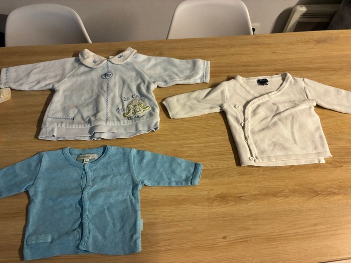 Gros lot pyjama polaire + gilet 28 pièces - photo numéro 4