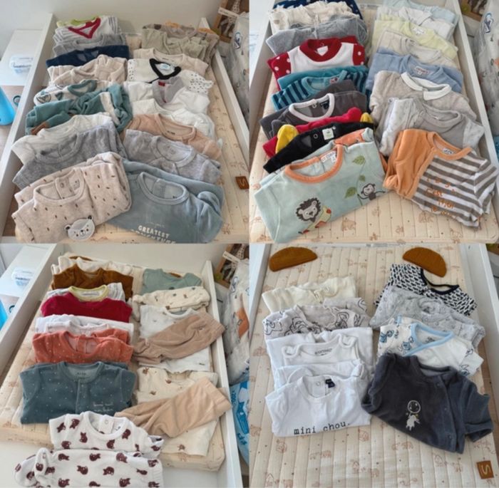 Lot de pyjamas en 1 mois