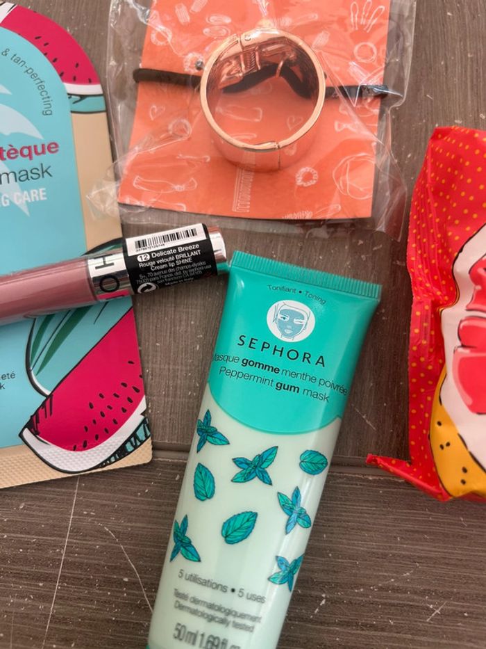 Lot Sephora maquillage et soins - photo numéro 3