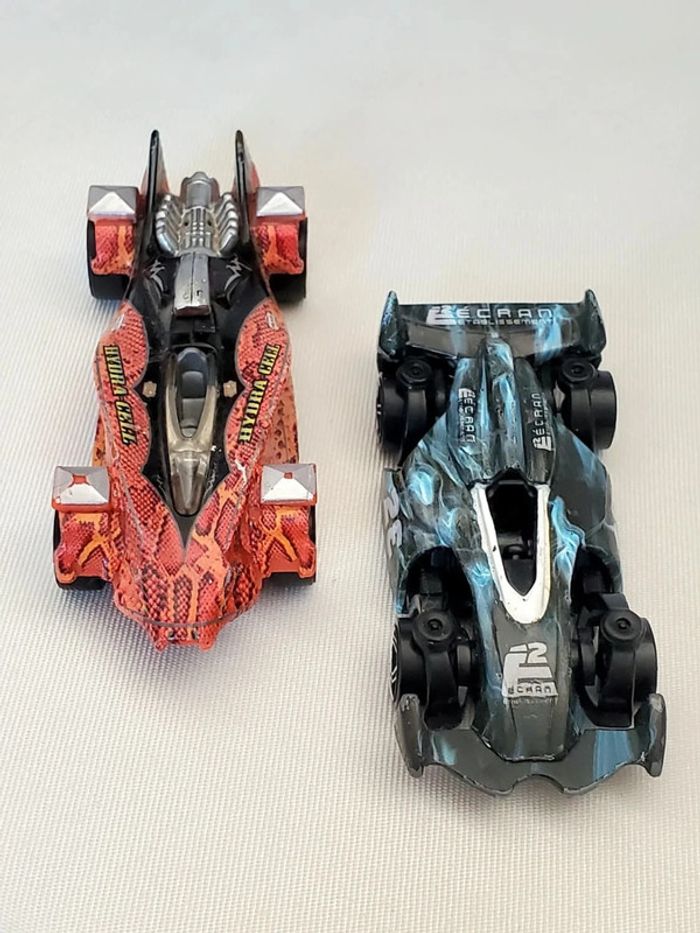2 Véhicules Hot Wheels Gray Ghost + Snake Oiler Race Car - photo numéro 3