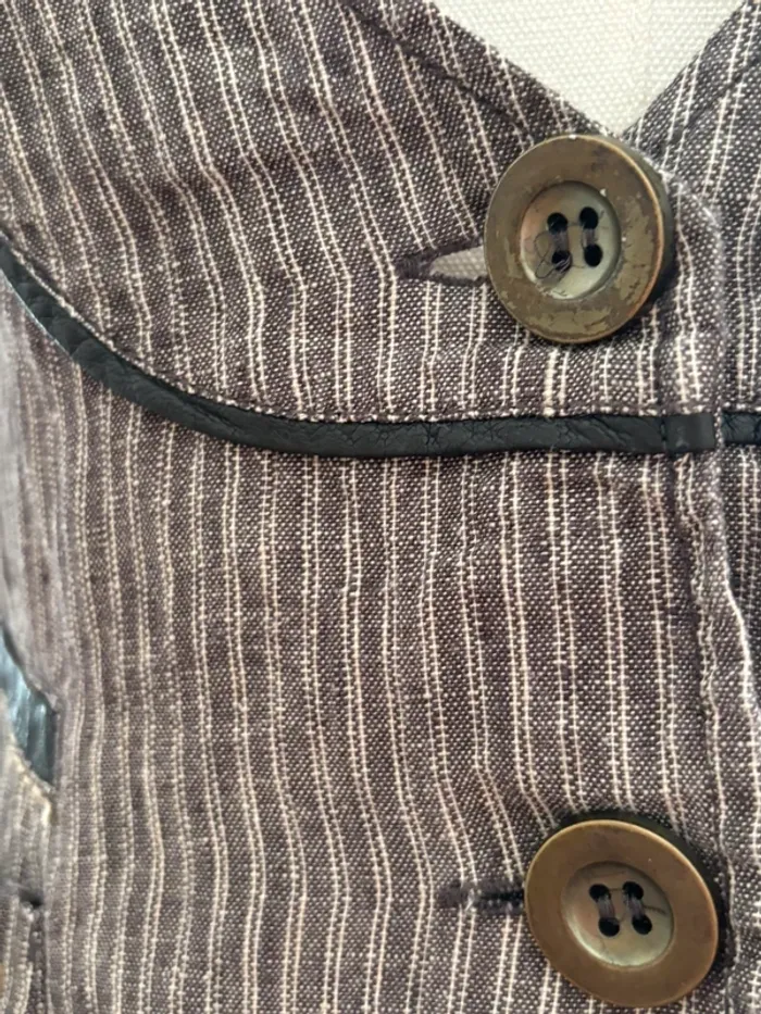 Gilet vintage rayé style utilitaire – vrai vintage – Taille 36 – Détails effet cuir, pièce rare ! - photo numéro 9