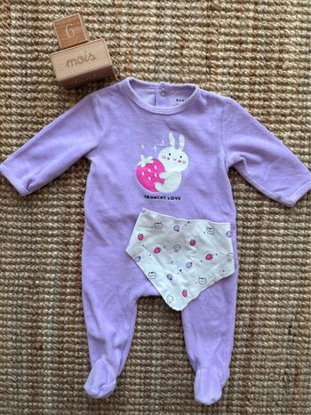 Pyjama velours + bavoir Kiabi 6mois / 68cm