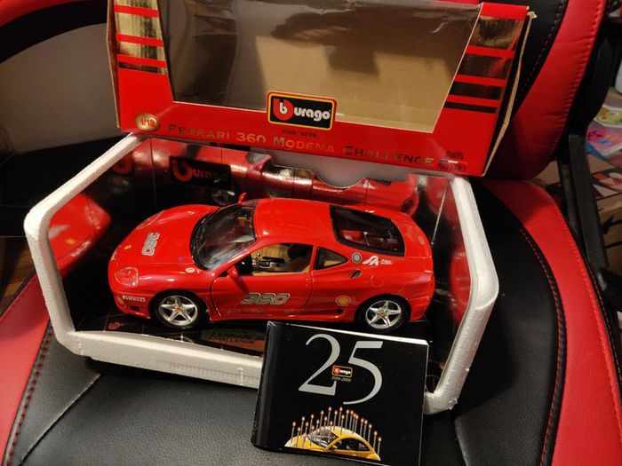 Ferrari 360 Modena Challenge #360 - Rouge - 25 Ans En Boîte - Bburago 1/18