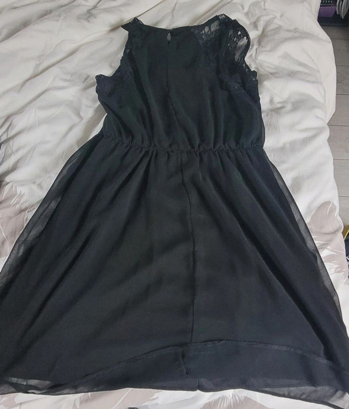 Robe noire - photo numéro 5