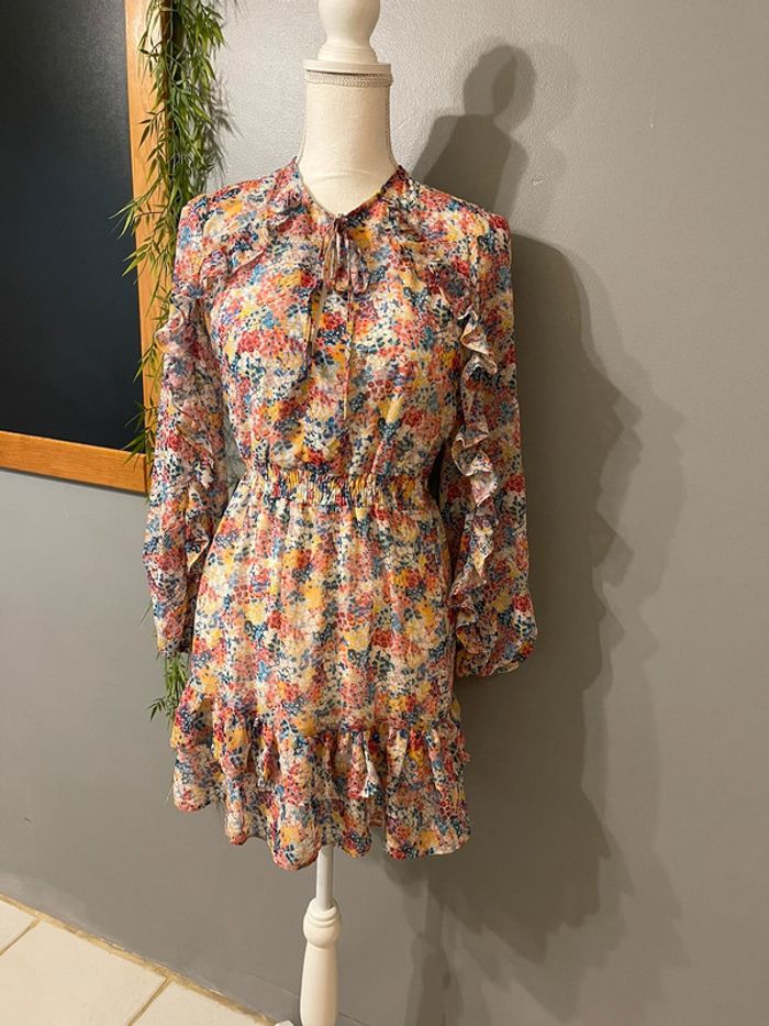 Robe fleurie Zara 36