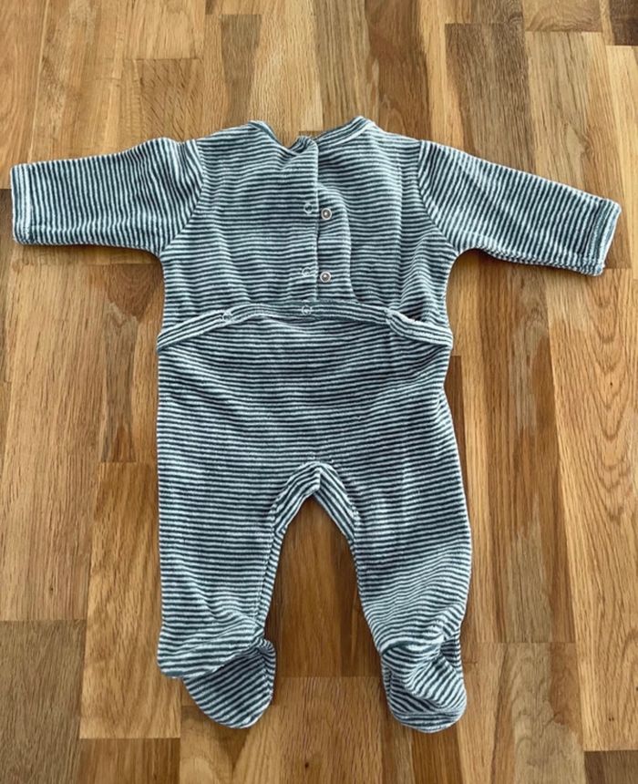 Lot 2 pyjamas en velour 1 mois - photo numéro 7