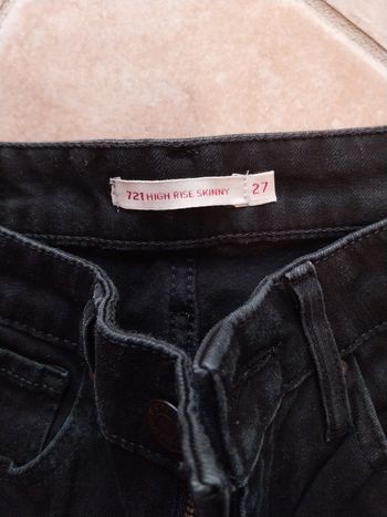 Levi strass high rise skinny