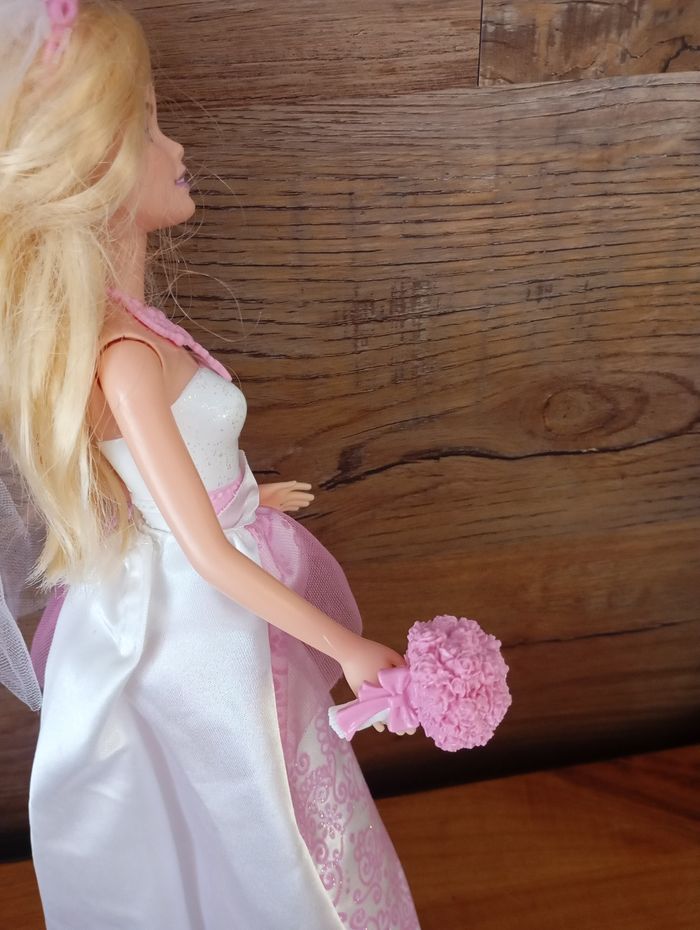 Barbie mariée 1999 complète - photo numéro 4