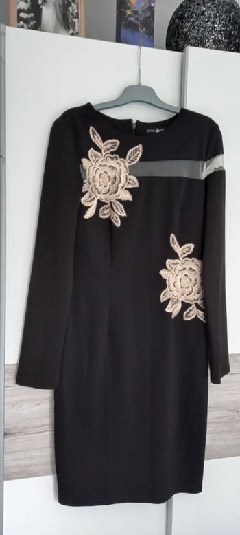 Robe droite manches longues