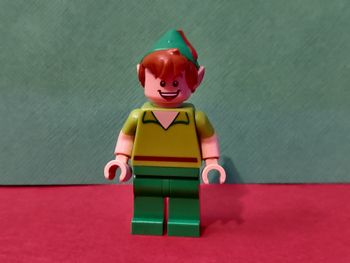 Minifig Lego Peter Pan - Disney - Complet - Vrai Lego