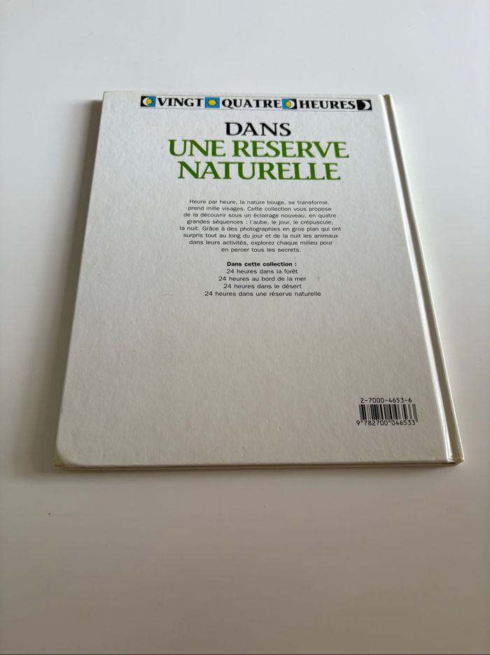 Livre Vingt quatre heures dans une réserve naturelle - photo numéro 2