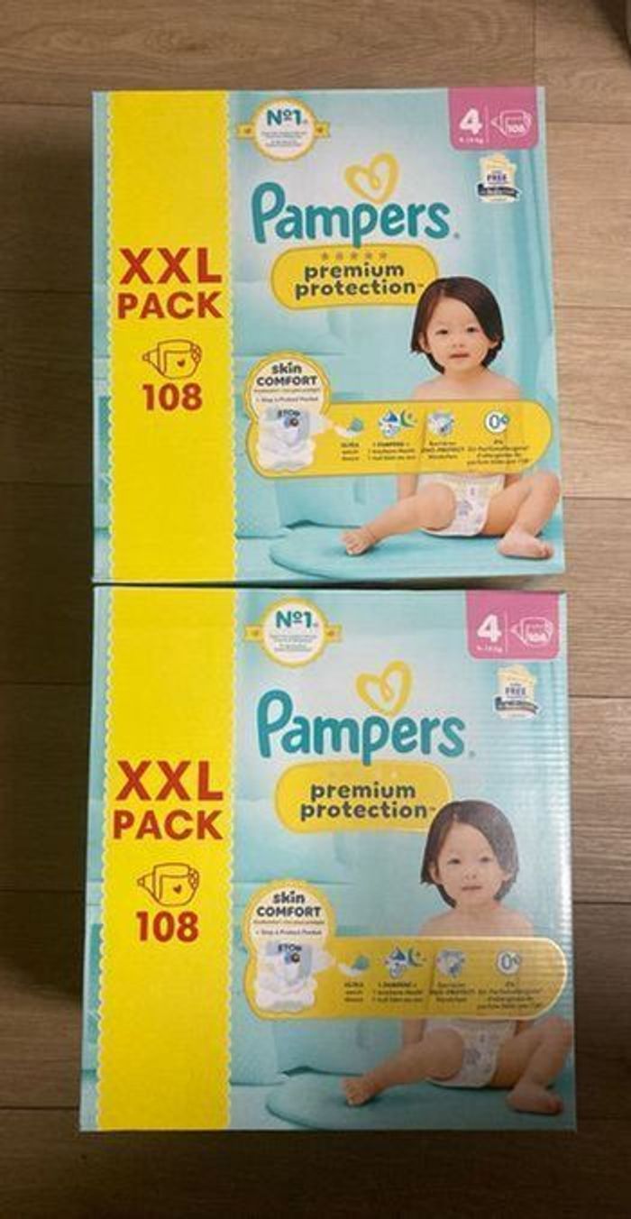 216 couches Pampers premium taille 4