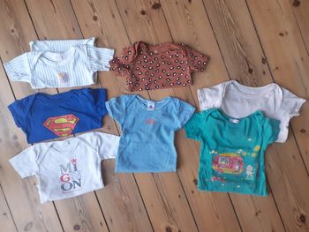 7 bodys manches courtes 18m/86cm