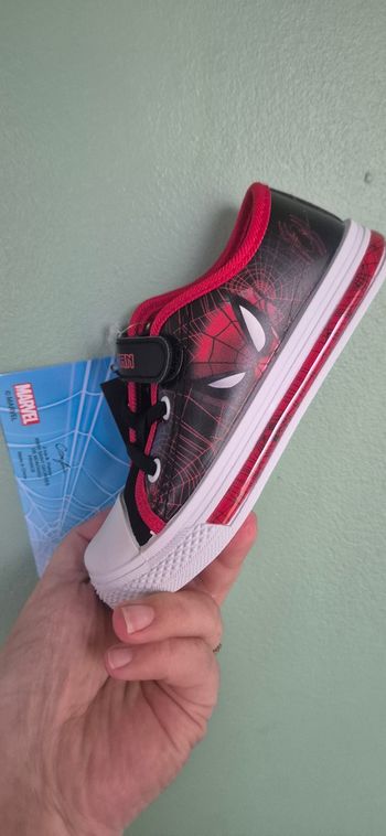Chaussure lumineuse spiderman 27 28 29