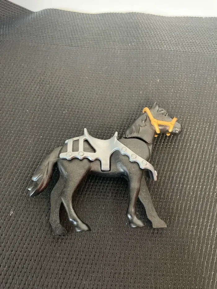 Playmobil figurine cheval noir avec parure chevalier moyen âge médiéval - photo numéro 2