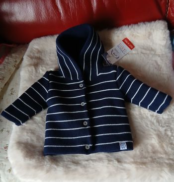 BB 0-1mois: Manteau tricot Neuf *manufacture de la layette 