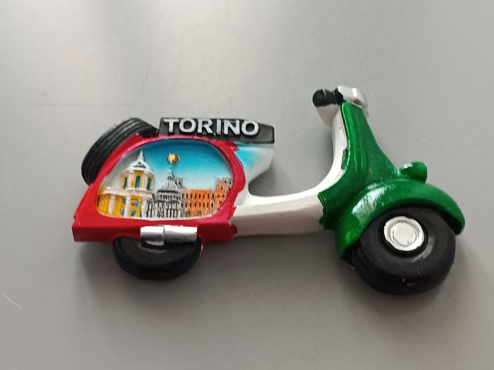Aimant scooter Torino - photo numéro 2