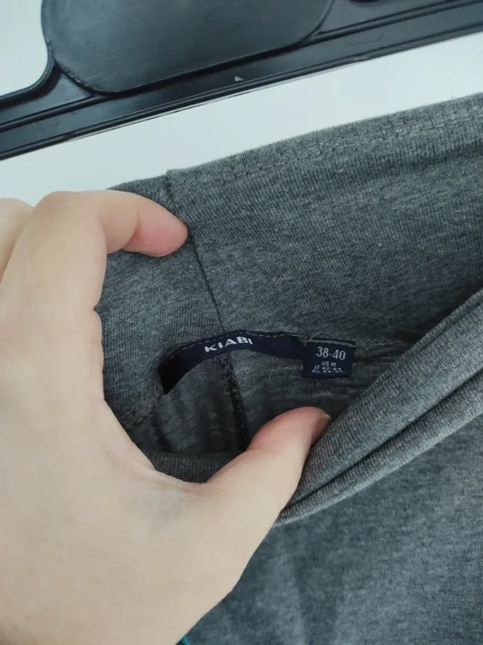 Legging grossesse maternité 7/8 Kiabi taille 38/40 - photo numéro 3