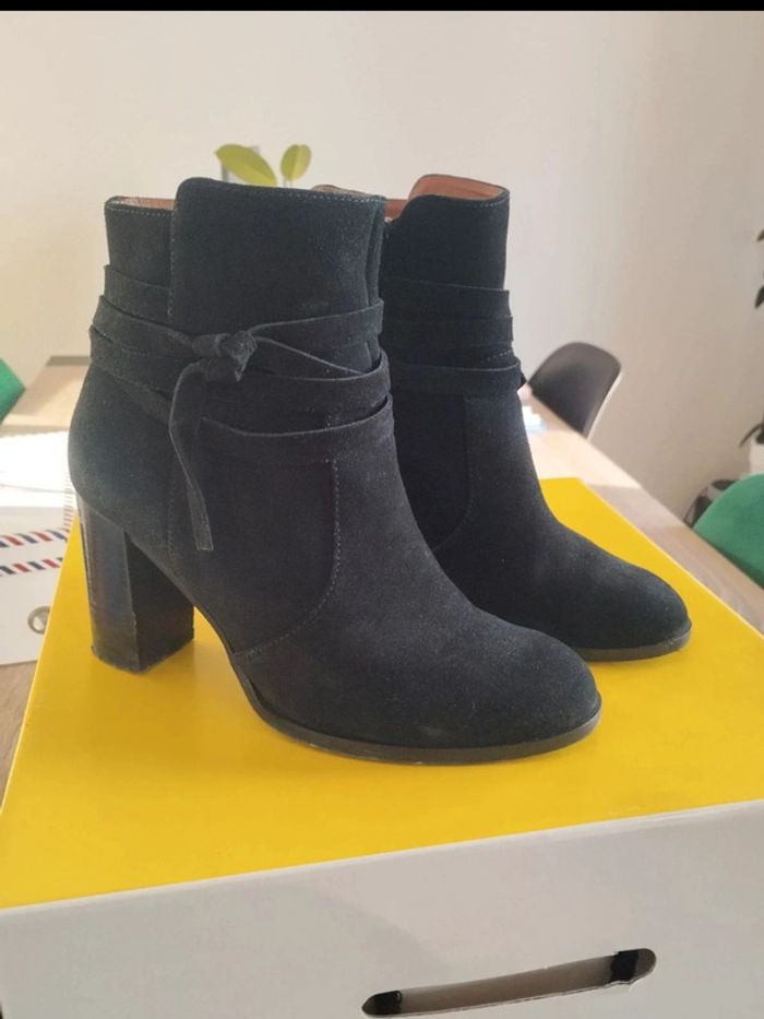 Bottines à talons en cuir nubuck noir Eram 37