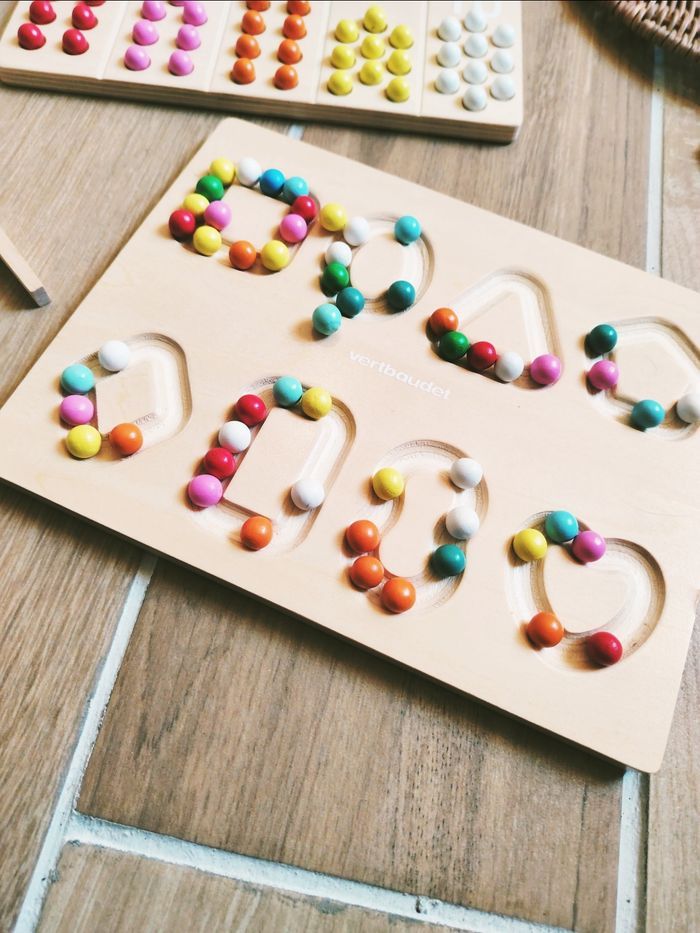 🌈Jeu de motricité-Tri des billes en bois marque Vertbaudet - photo numéro 2