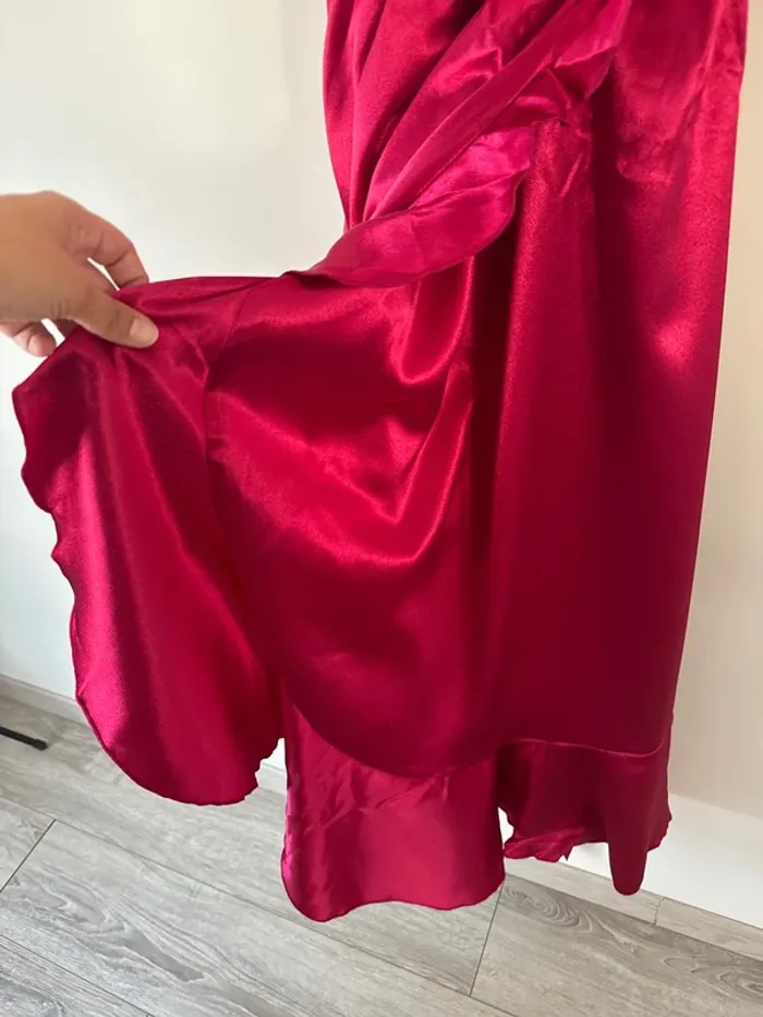 👗 🌻Little Mistress - Taille L- Robe - bordeaux portefeuille à volants - neuf sans étiquette - photo numéro 8