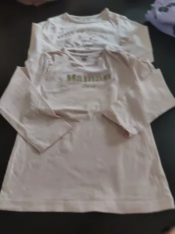 2 T shirts manche longue 24mois kiabi