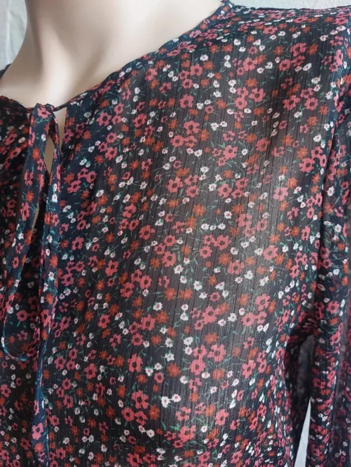 Robe légère à motifs fleuris Taille 34 - photo numéro 4