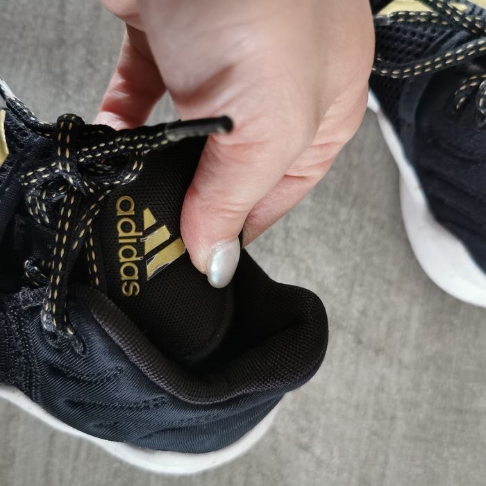 Basket Adidas 29 - photo numéro 3