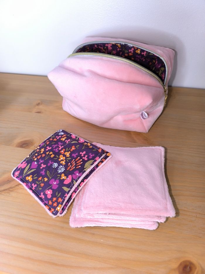 Coffret trousse maquillage et lingettes - photo numéro 4
