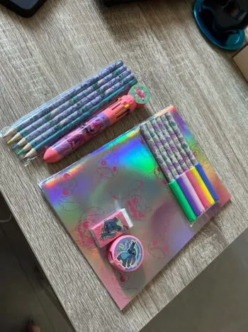 Lot fournitures scolaire stitch
