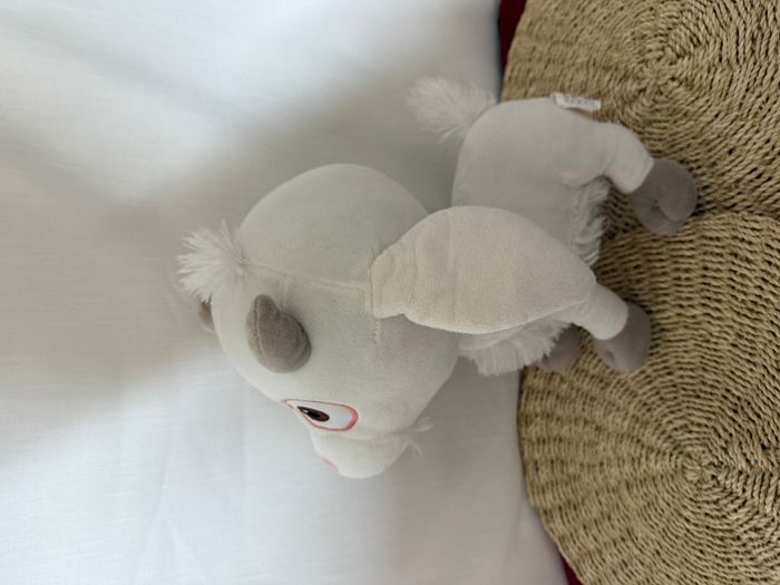 Peluche Chèvre Minion Moi moche et méchant Despicable Me 3 blanc - photo numéro 3